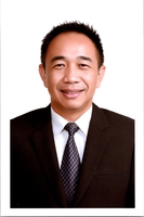 นายองอาจ ฉัตรชัยพลรัตน์