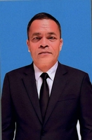 นายเพ็ชร อุ่นแดง