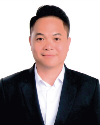 นายสง่า พรมเมือง