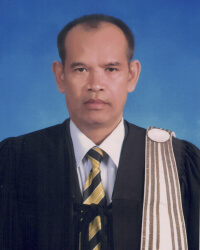 นายนิติธร จันทรบุตร