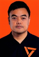 นายธนวัช ภูเก้าล้วน